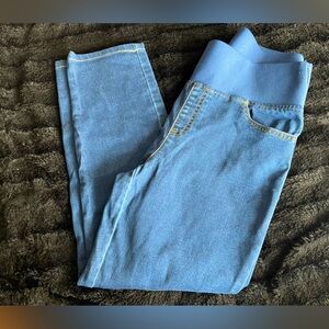 Foxcroft Pull-On Women's Blue Jeans. Size 10